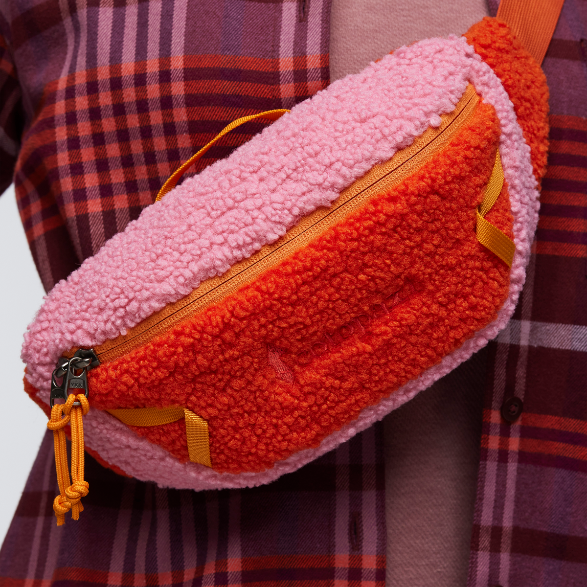 High Pile Fleece 3L Sling, Watermelon, Detail